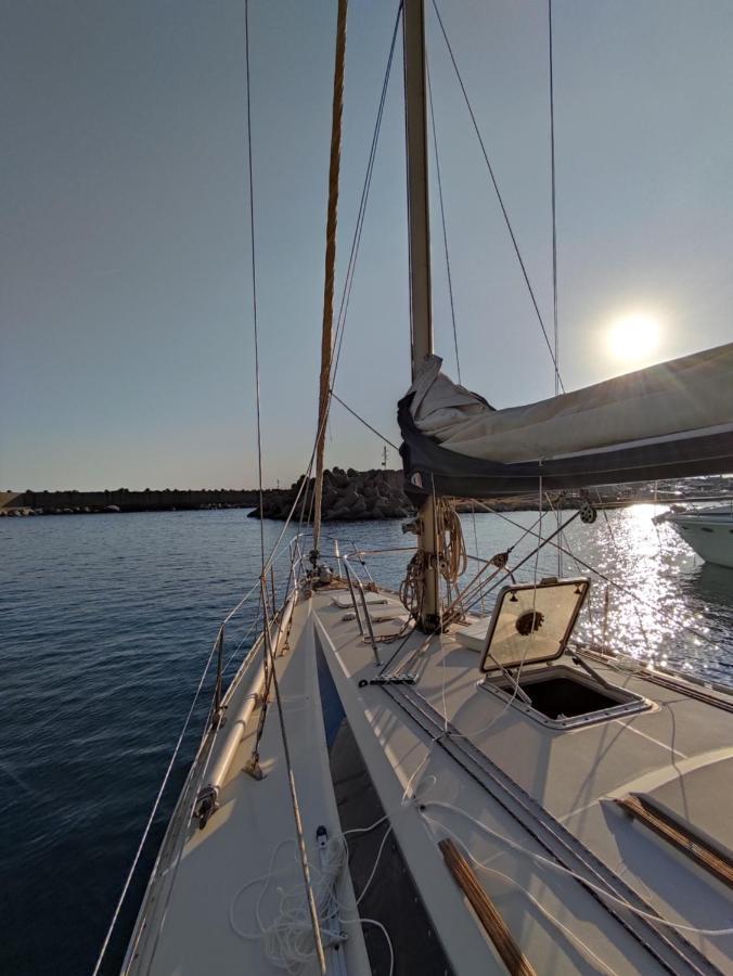 Dormire In Barca A Vela Maratea Buitenkant foto